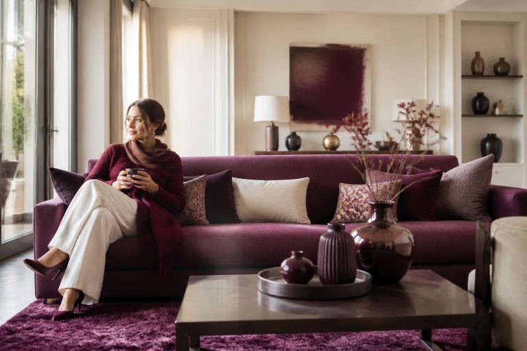 découvrez comment intégrer la couleur prune dans votre décoration intérieure et votre style vestimentaire pour apporter élégance et chaleur à votre environnement.