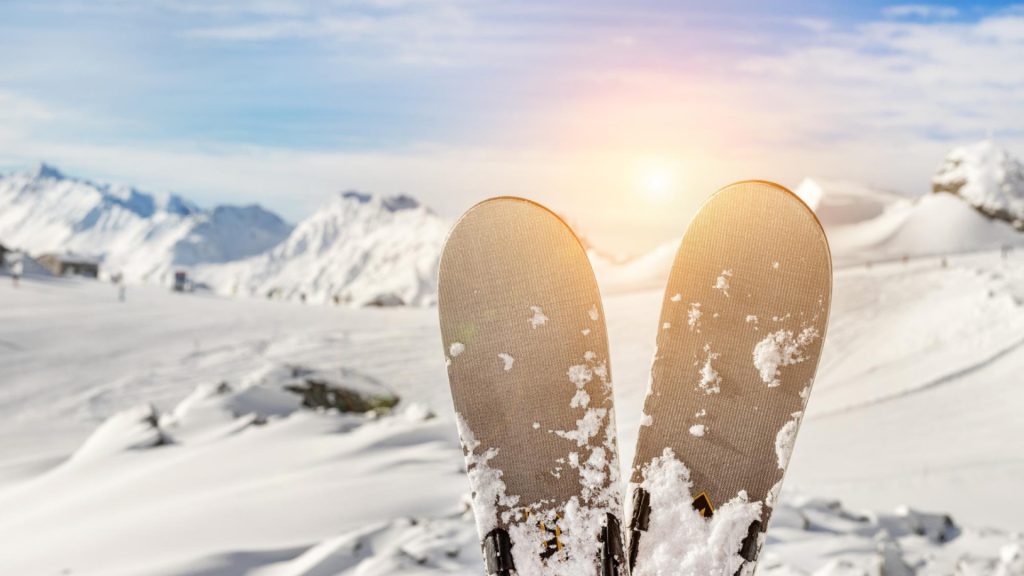 Vacances au ski en décembre : quelles promotions valent vraiment le coup ?