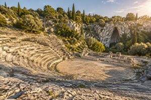explorez le parc archéologique de syracuse et découvrez les vestiges grecs de sicile, du théâtre antique aux carrières du paradis.